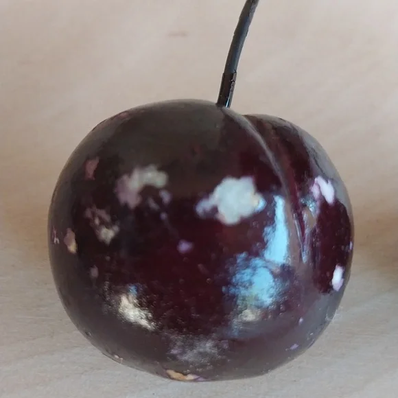 Italian Alabaster Hand Painted Cherry Bunch Realistic Stone Fruit Carved Vintage - Picture 8 of 8